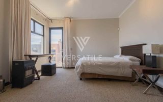 4 Bedroom House For Sale in Long Beach