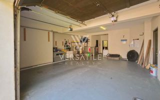 4 Bedroom House For Sale in Long Beach