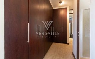 4 Bedroom House For Sale in Long Beach