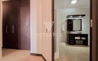 4 Bedroom House For Sale in Long Beach