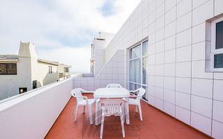 2 Bedroom Apartment/Penthouse To Rent in Vogelstrand, Swakop...