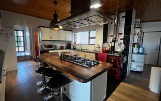 10 Bedroom House For Sale in Ludwigsdorf, Windhoek