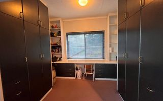 10 Bedroom House For Sale in Ludwigsdorf, Windhoek