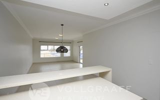 3 Bedroom Apartment/Penthouse To Rent in Swakopmund Central,...