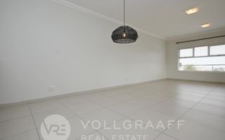 3 Bedroom Apartment/Penthouse To Rent in Swakopmund Central,...