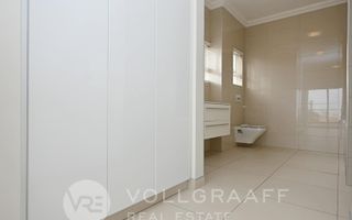 3 Bedroom Apartment/Penthouse To Rent in Swakopmund Central,...