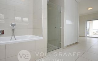 3 Bedroom Apartment/Penthouse To Rent in Swakopmund Central,...