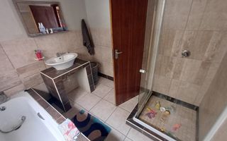 3 Bedroom House For Sale in Meersig