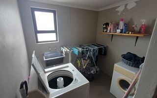 3 Bedroom House For Sale in Meersig