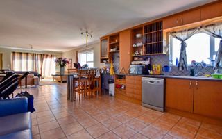 3 Bedroom Apartment/Penthouse For Sale in Swakopmund Central...