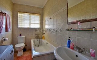 3 Bedroom Apartment/Penthouse For Sale in Swakopmund Central...
