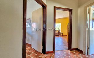 5 Bedroom House For Sale in Lagoon