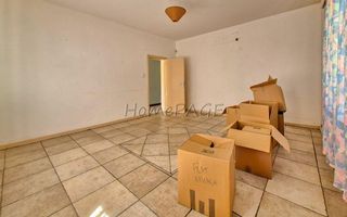 5 Bedroom House For Sale in Lagoon