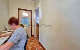 5 Bedroom House For Sale in Lagoon