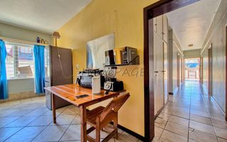 5 Bedroom House For Sale in Lagoon