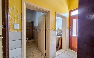 5 Bedroom House For Sale in Lagoon