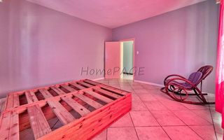 5 Bedroom House For Sale in Lagoon