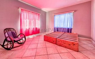 5 Bedroom House For Sale in Lagoon