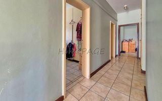 5 Bedroom House For Sale in Lagoon