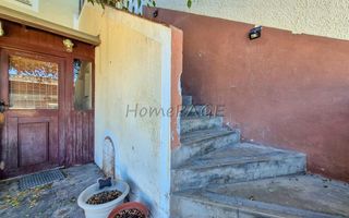 5 Bedroom House For Sale in Lagoon