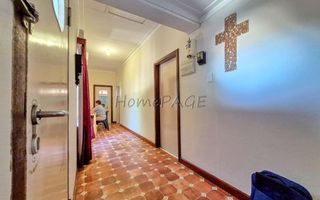 5 Bedroom House For Sale in Lagoon