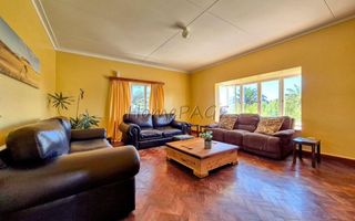 5 Bedroom House For Sale in Lagoon