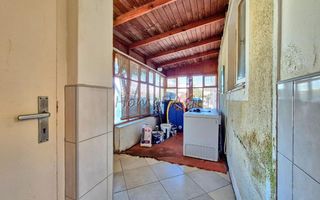 5 Bedroom House For Sale in Lagoon