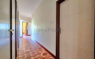 5 Bedroom House For Sale in Lagoon