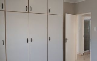 2 Bedroom Apartment/Penthouse For Sale in Pionierspark Ext 1...