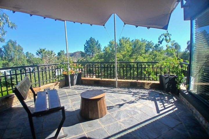 5 Bedroom House For Sale in Klein Windhoek, Windhoek