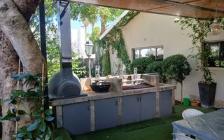 5 Bedroom House For Sale in Klein Windhoek, Windhoek