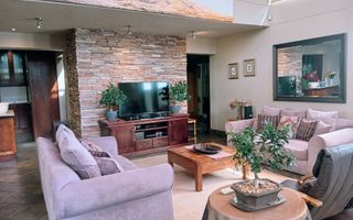 5 Bedroom House For Sale in Klein Windhoek, Windhoek