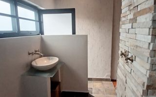 5 Bedroom House For Sale in Klein Windhoek, Windhoek