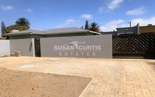 3 Bedroom House For Sale in Oranjemund