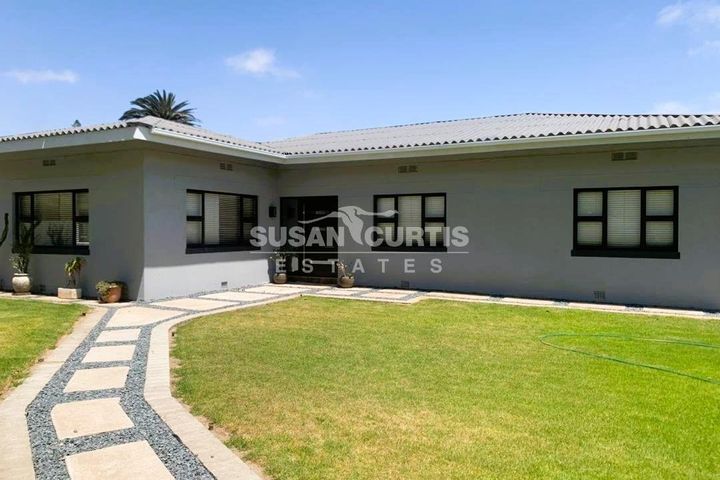 3 Bedroom House For Sale in Oranjemund