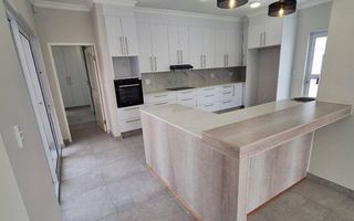 5 Bedroom House For Sale in Ocean View, Swakopmund