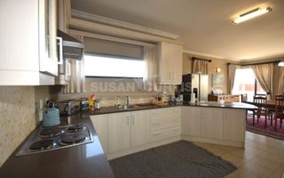 3 Bedroom House To Rent in Dolphin Beach