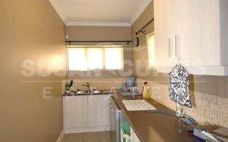 3 Bedroom House To Rent in Dolphin Beach