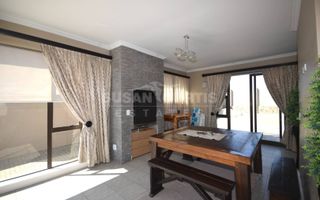 3 Bedroom House To Rent in Dolphin Beach