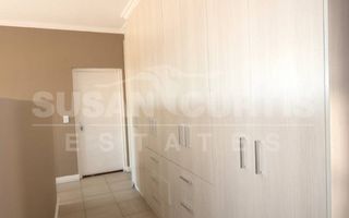 3 Bedroom House To Rent in Dolphin Beach