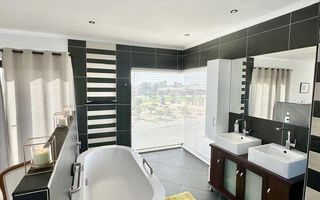 3 Bedroom House To Rent in Ocean View, Swakopmund