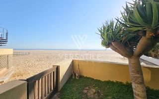 2 Bedroom Apartment / Penthouse To Rent in Long Beach