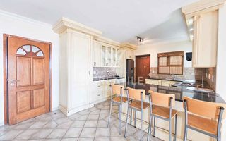 2 Bedroom Apartment / Penthouse To Rent in Long Beach