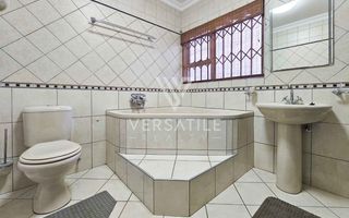 2 Bedroom Apartment / Penthouse To Rent in Long Beach