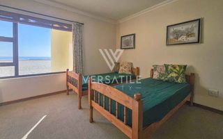 2 Bedroom Apartment / Penthouse To Rent in Long Beach