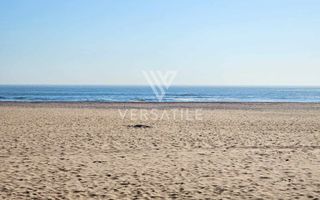 2 Bedroom Apartment / Penthouse To Rent in Long Beach