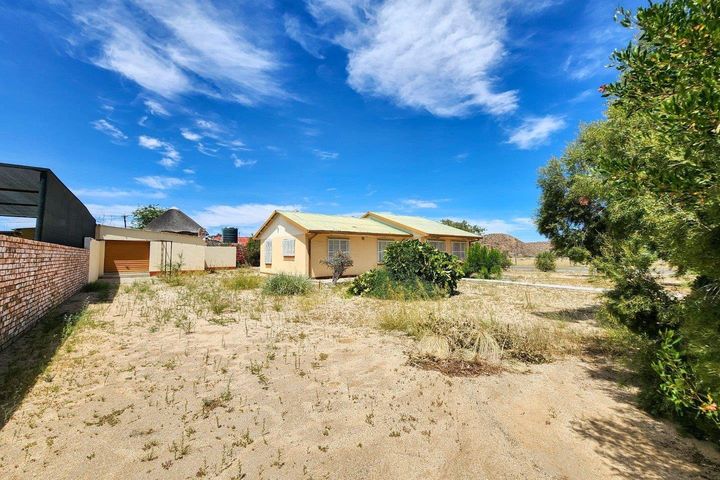 3 Bedroom House For Sale in Uis