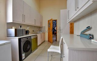 8 Bedroom House For Sale in Mile 4 Extension 1, Swakopmund