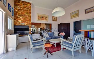 8 Bedroom House For Sale in Mile 4 Extension 1, Swakopmund