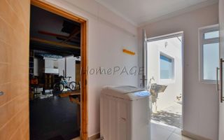 8 Bedroom House For Sale in Mile 4 Extension 1, Swakopmund